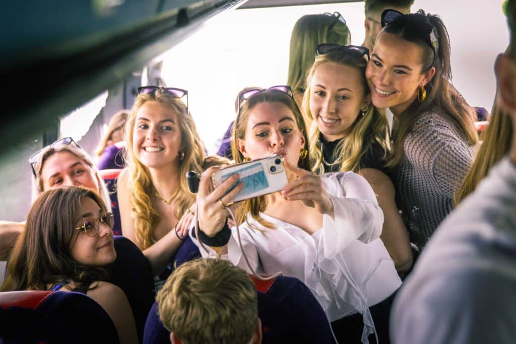 Busreis naar Toppers